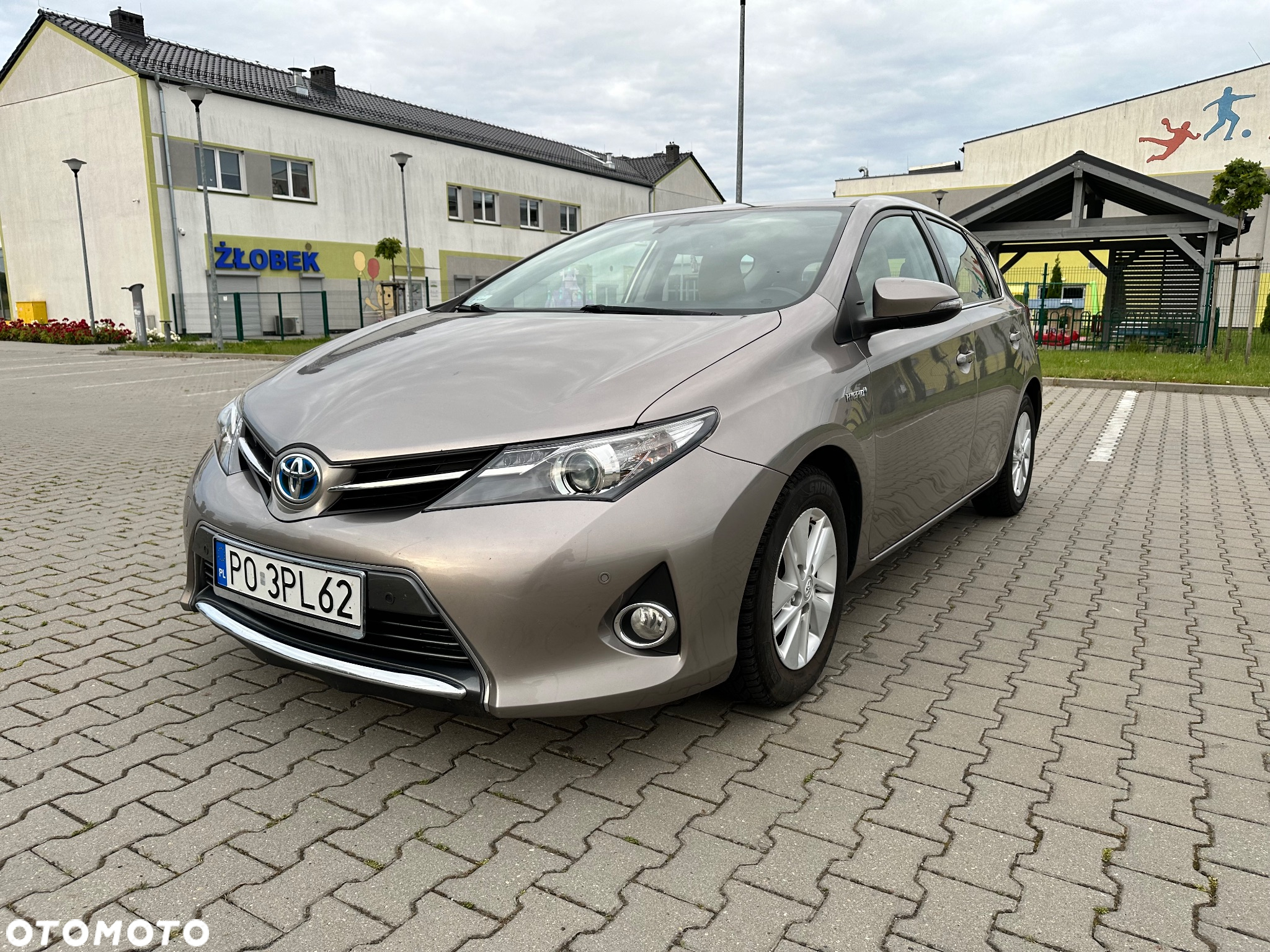 Toyota Auris Hybrid 135 Prestige - 6
