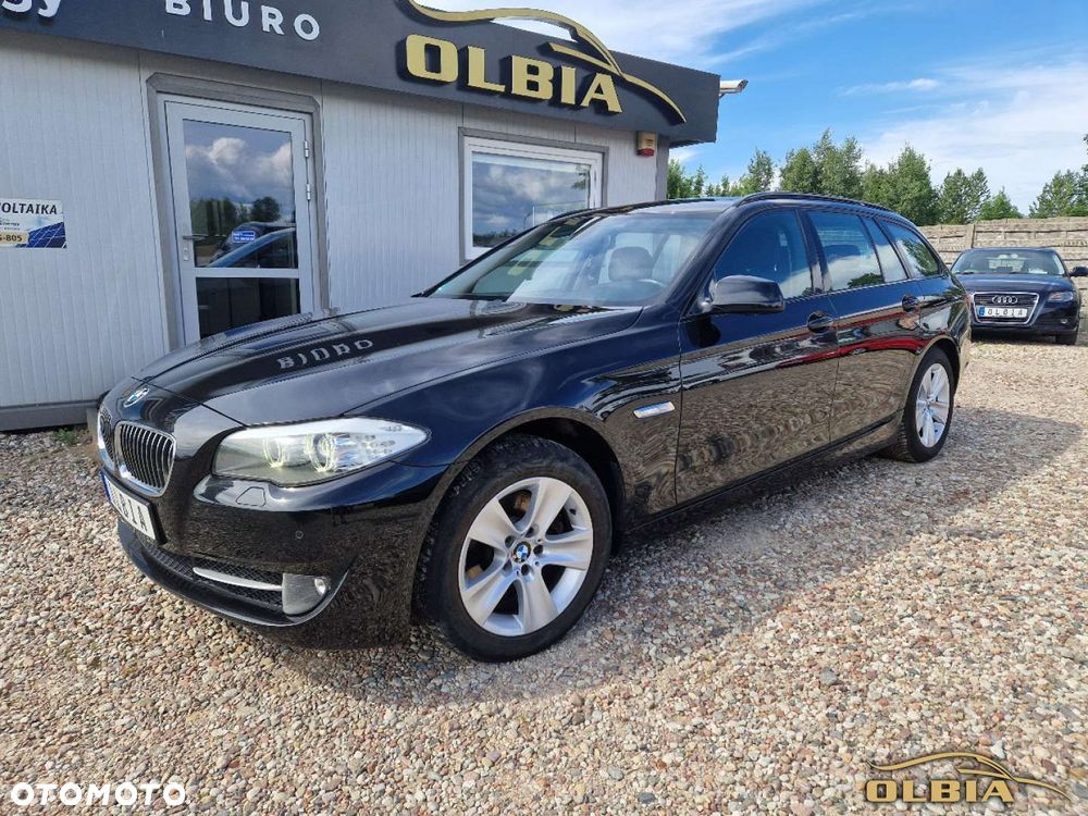 BMW Seria 5 520d Touring - 3