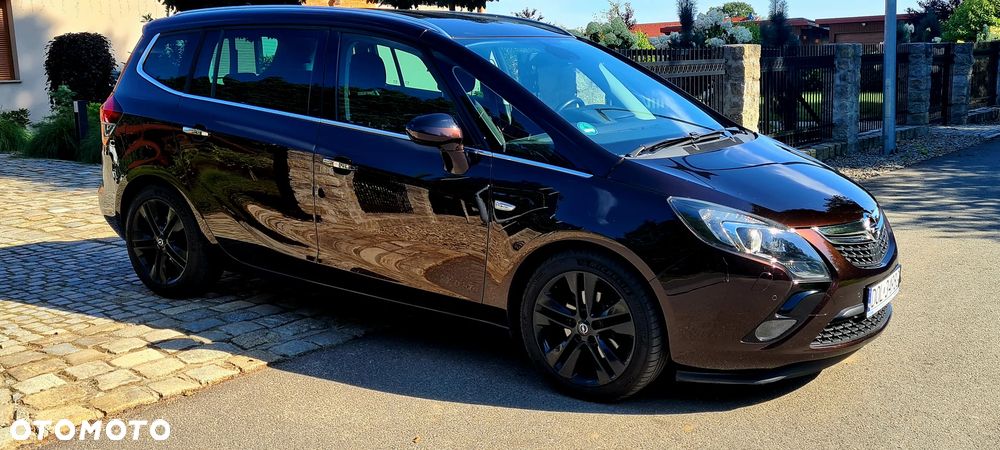 Opel Zafira 1.4 T Cosmo EcoFLEX S&S EU6 - 11