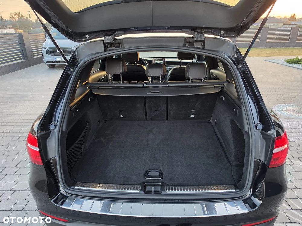 Mercedes-Benz GLC - 17