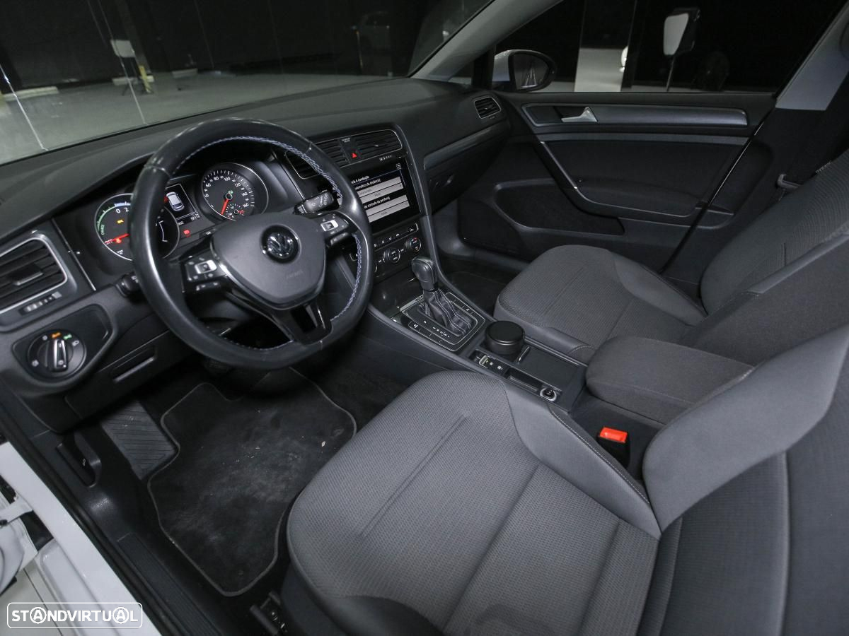 VW e-Golf AC/DC - 6