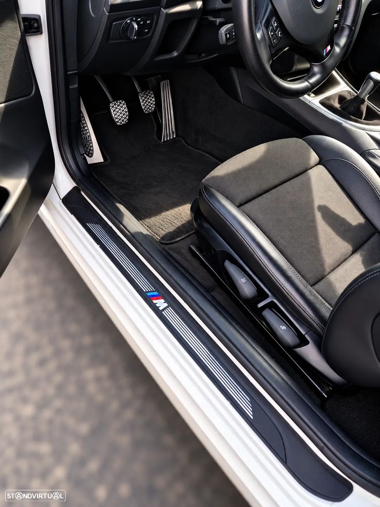 BMW 1M Coupe - 9