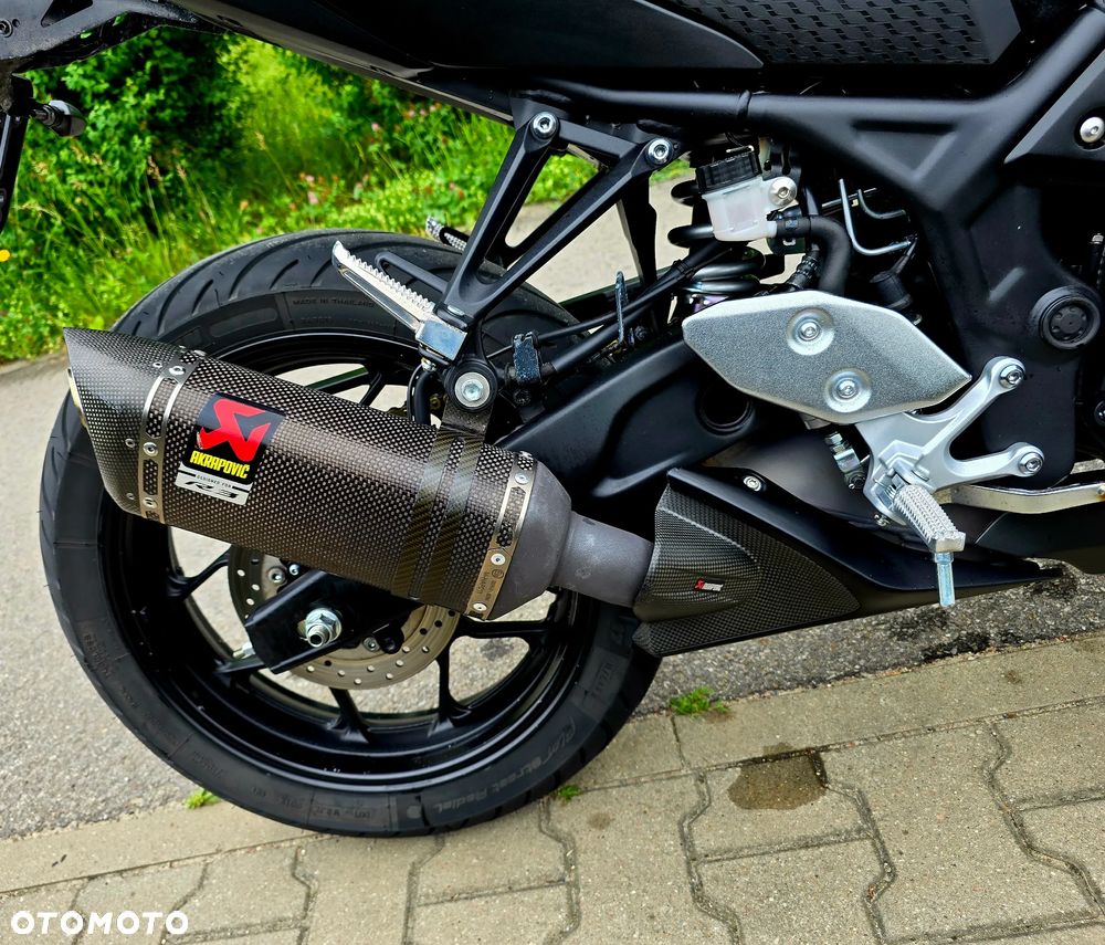 Yamaha R3 - 13