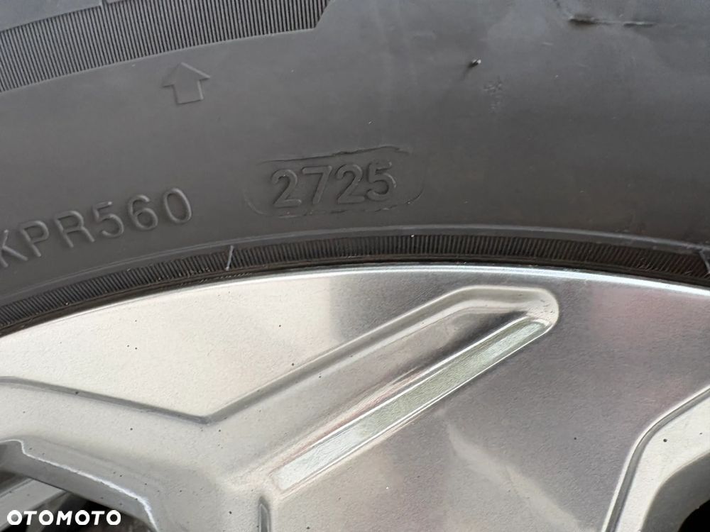 Toyota RAV4 - 23