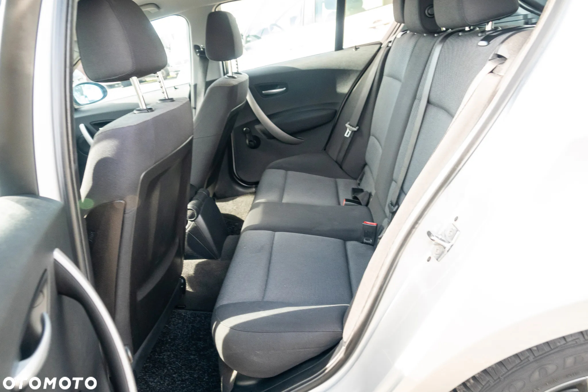 BMW Seria 1 116i - 16