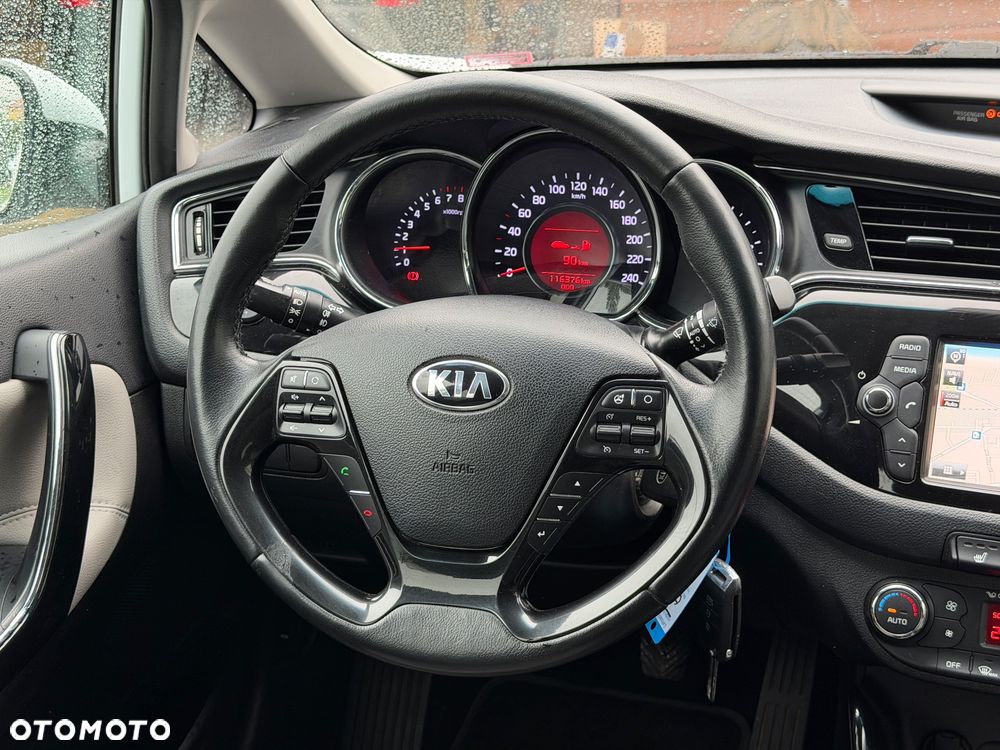 Kia Ceed 1.6 GDI ISG Dream-Team Edition - 22