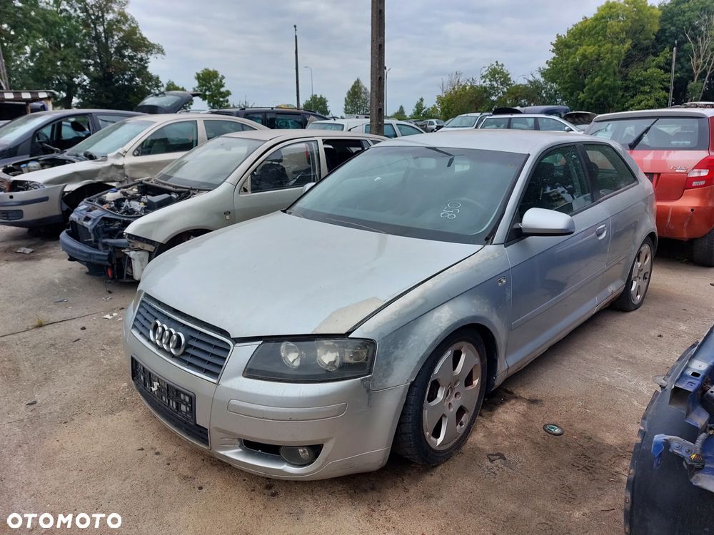 Zderzak AUDI A3 8P 2.0TDI 04R. maska,klapa,drzwi,lampy... - 3