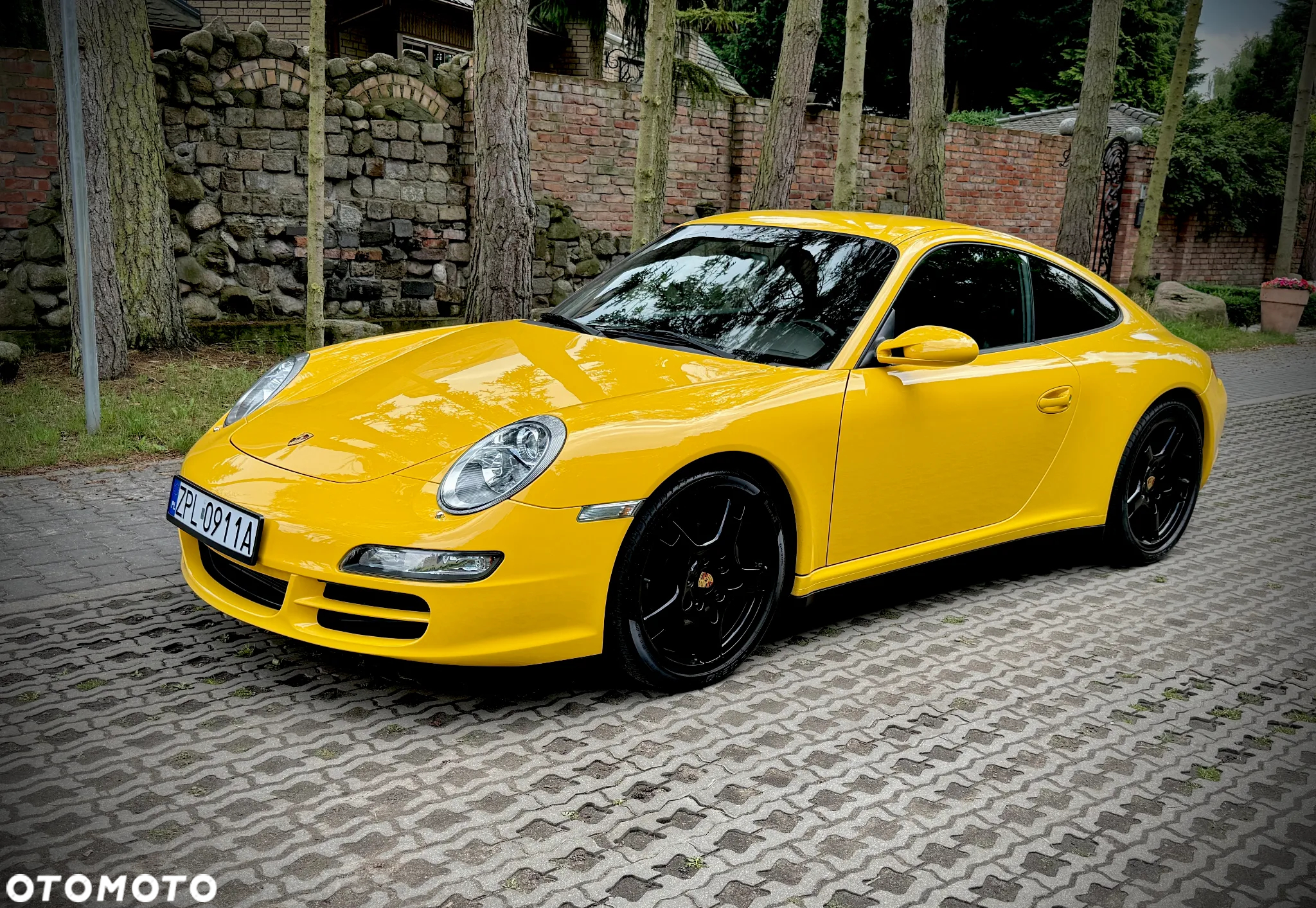 Porsche 911 Carrera 4 Tiptronic S - 2