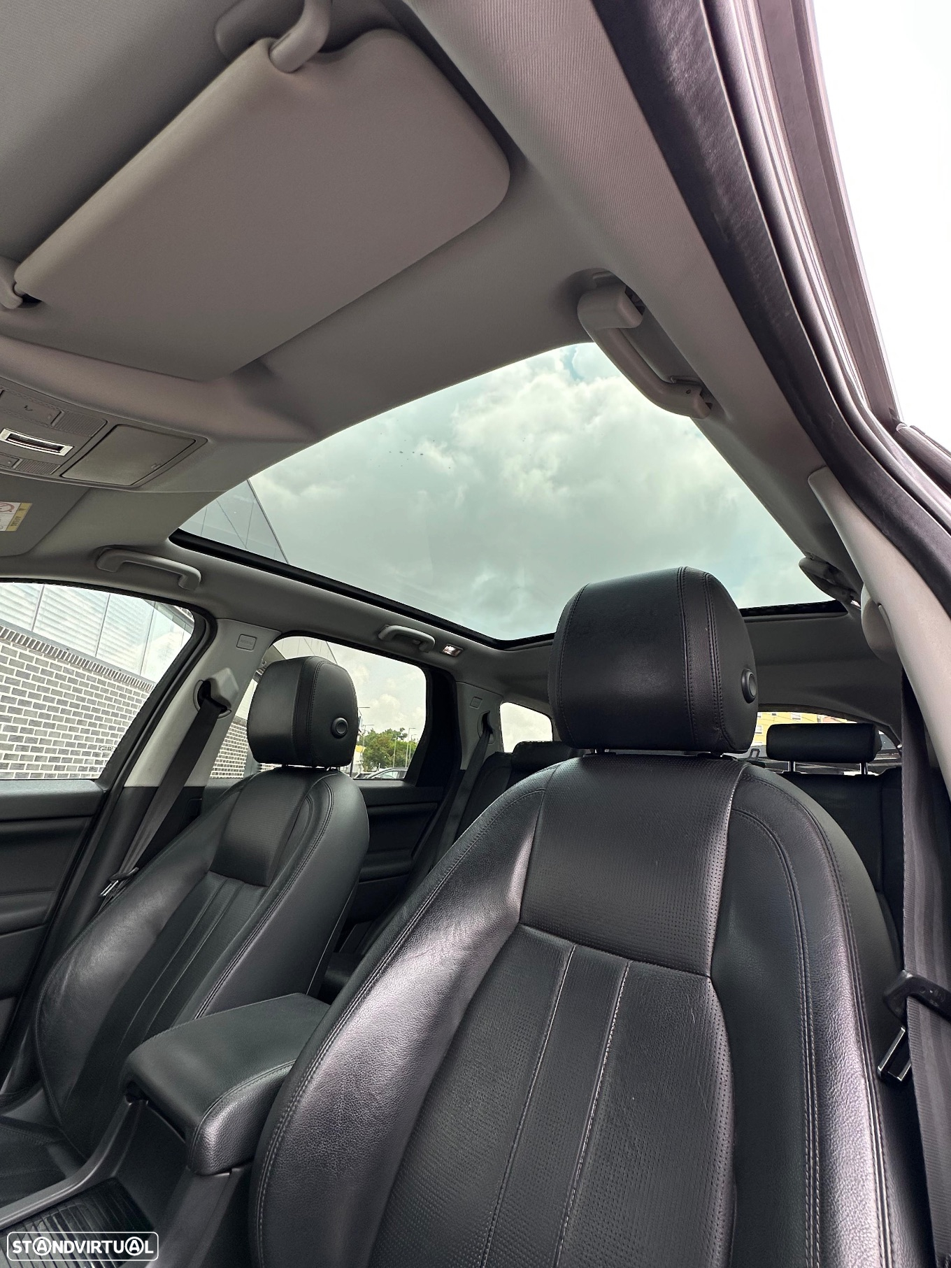Land Rover Discovery Sport 2.0 D AWD HSE - 13