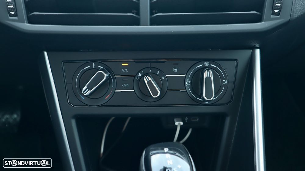 VW Taigo 1.0 TSI Urban DSG - 50