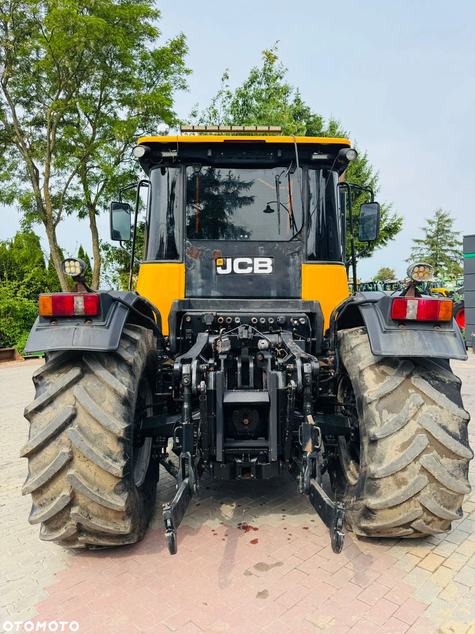 JCB FASTRAC 3230 - 8