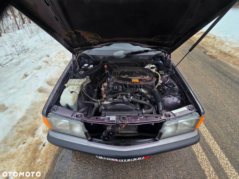 Mercedes-Benz W201 (190) - 22