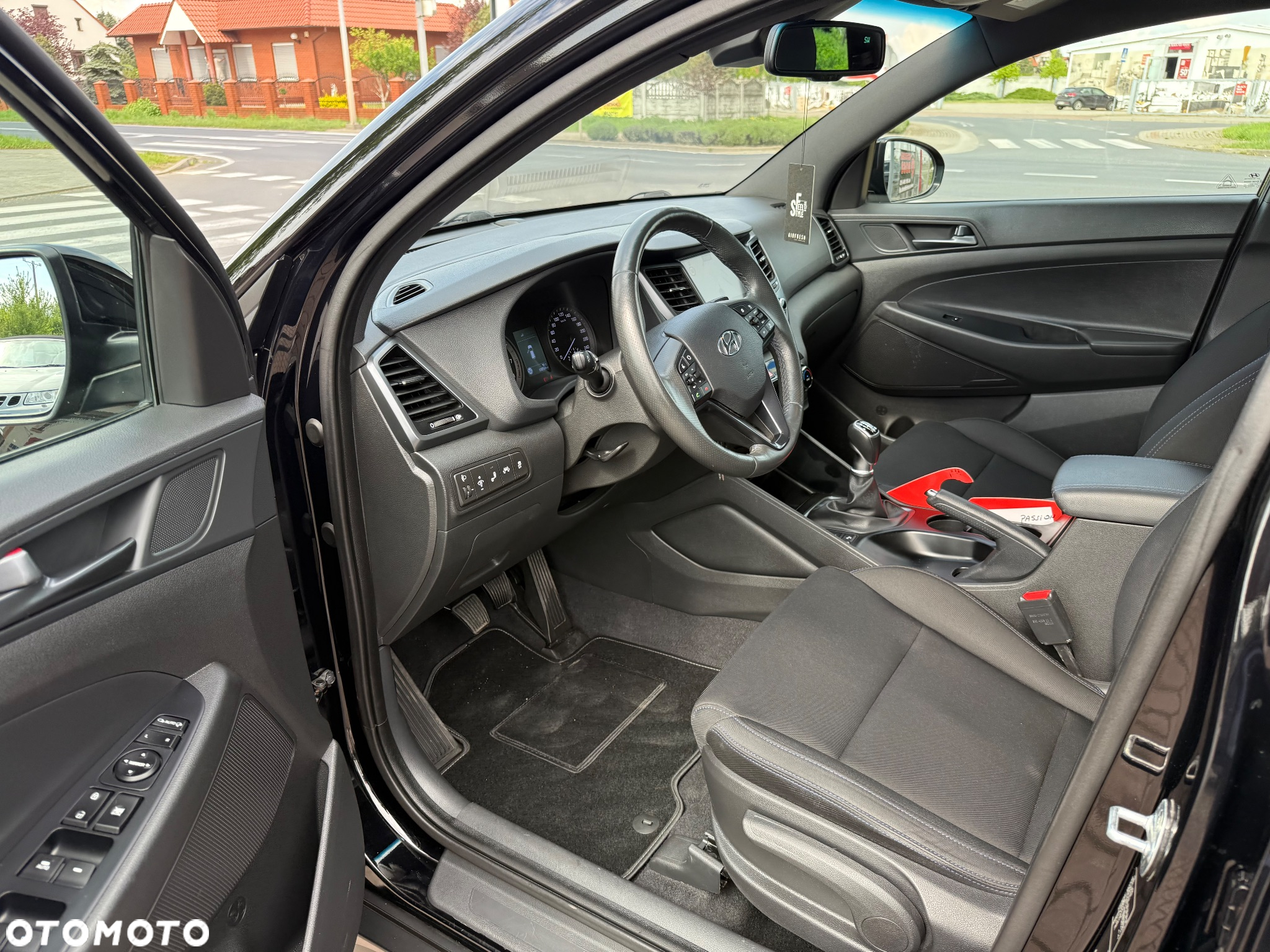 Hyundai Tucson blue 1.6 GDi 2WD Passion - 12