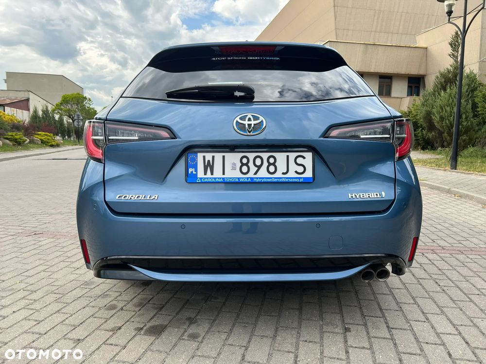 Toyota Corolla 2.0 Hybrid Executive - 11