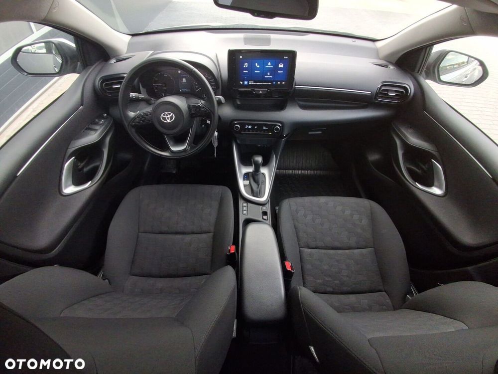 Toyota Yaris - 16