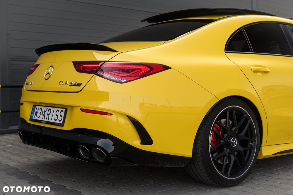 Mercedes-Benz CLA - 12