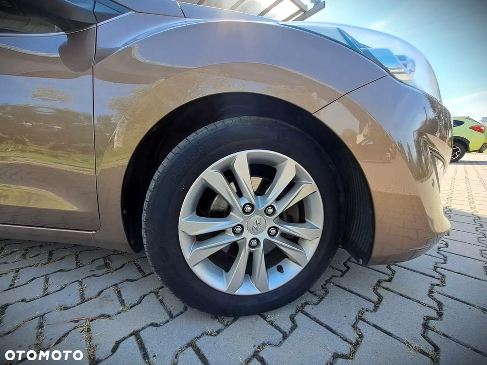 Hyundai i30 1.6 Style - 27