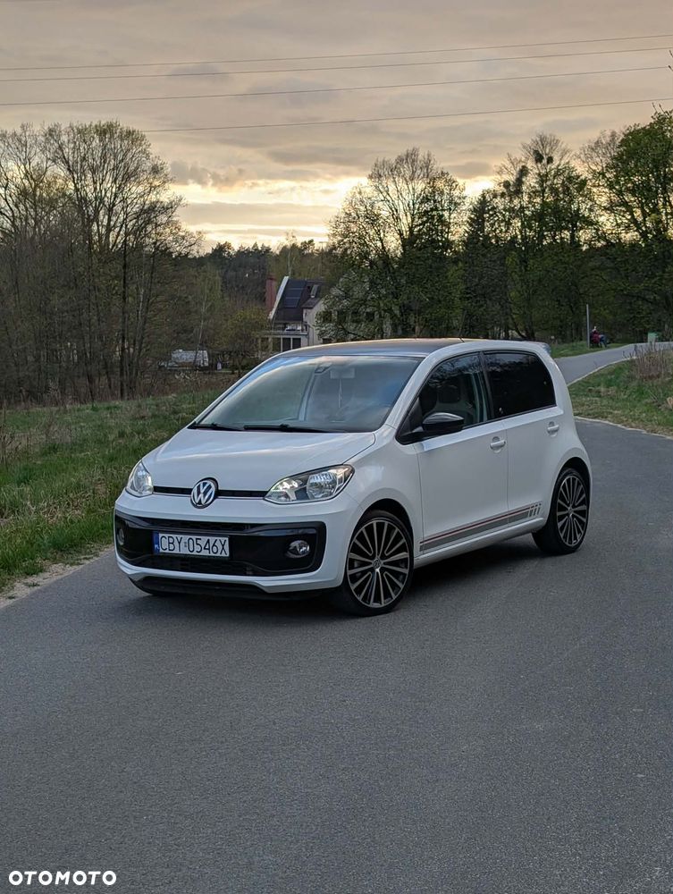 Volkswagen up! 1.0 TSI GTI - 1