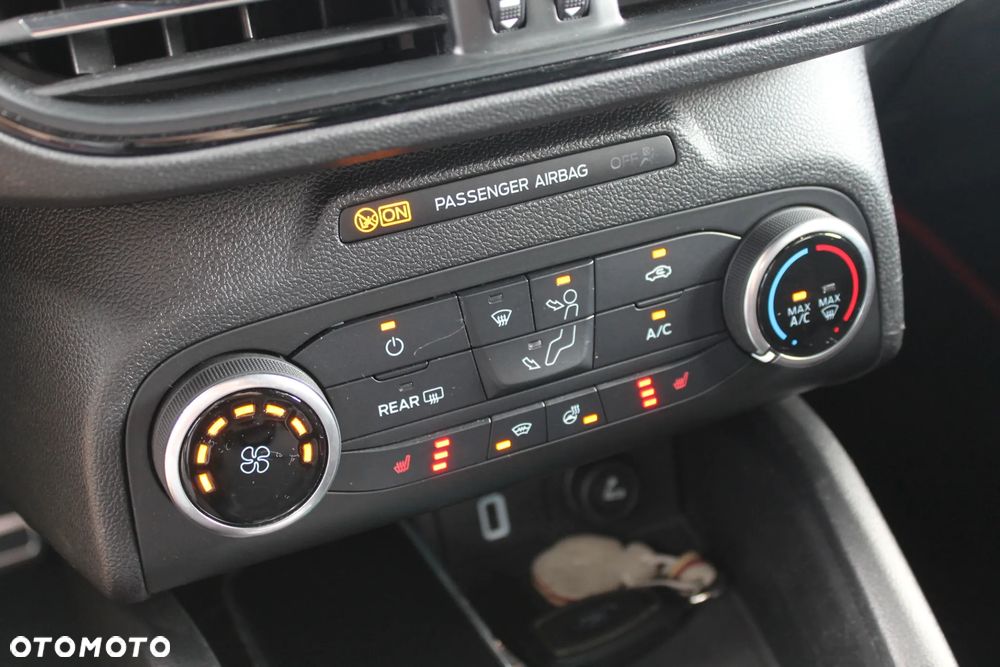 Ford Focus 1.5 EcoBlue Start-Stopp-System ST-LINE - 6