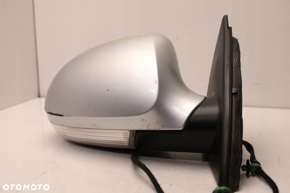 volkswagen passat b6 6 pin 06r- lusterko prawe zewnętrzne la7w - 2