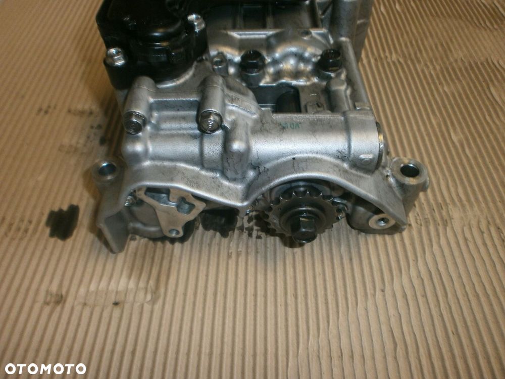 POMPA OLEJU SH SH01 MAZDA 2.2D CX9 CX5 - 2