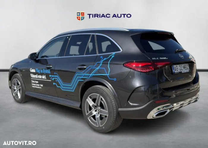 Mercedes-Benz GLC 300 e 4MATIC - 4