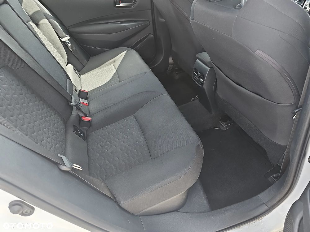 Toyota Corolla 1.8 Hybrid Comfort - 22