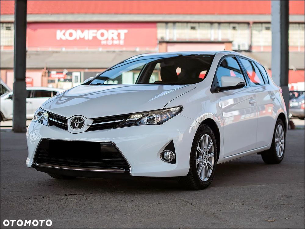 Toyota Auris - 12