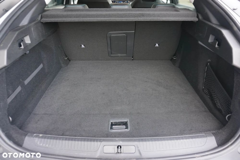 Peugeot 408 1.6 Plug-In Hybrid 225 Allure EAT8 - 30