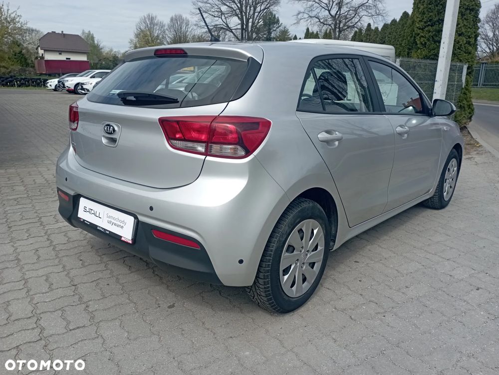Kia Rio 1.2 M - 14