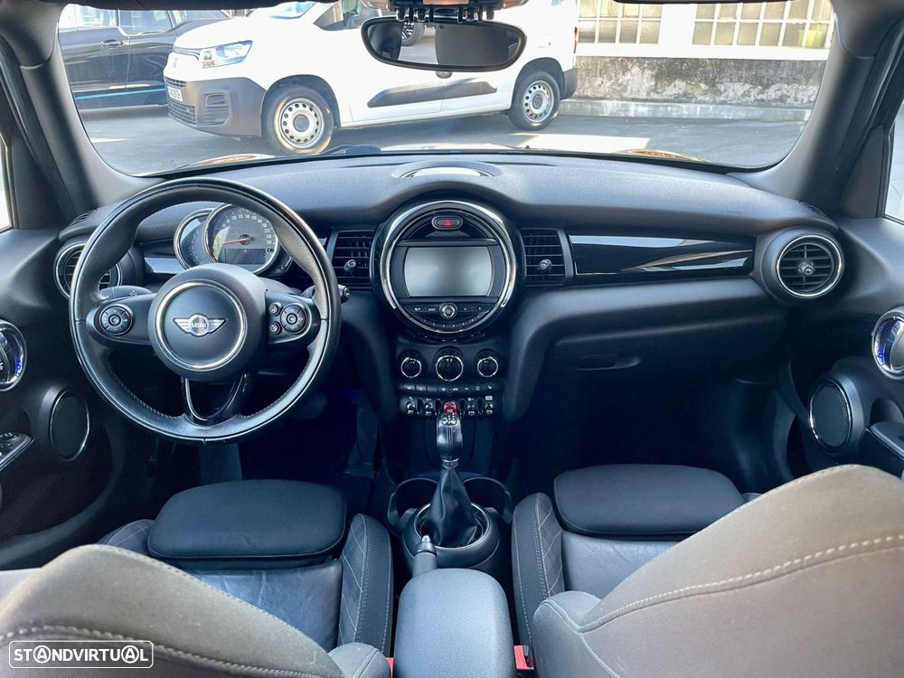 MINI 5 Portas Cooper Auto - 8