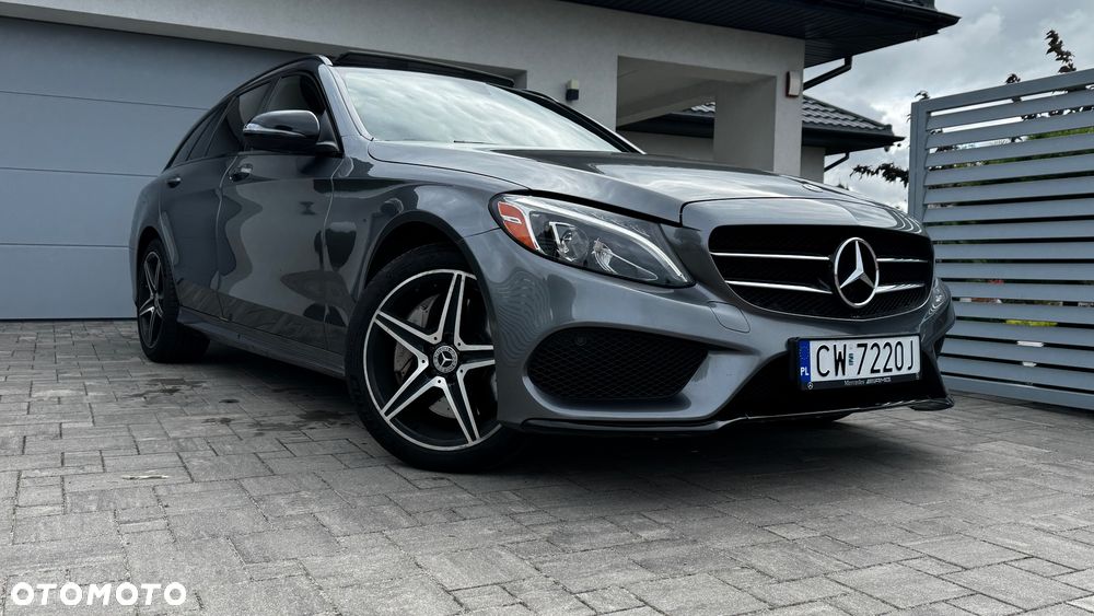Mercedes-Benz Klasa C 300 9G-TRONIC AMG Line - 2