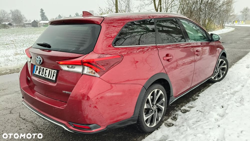 Toyota Auris 1.8 VVT-i Automatik Design Edition - 2