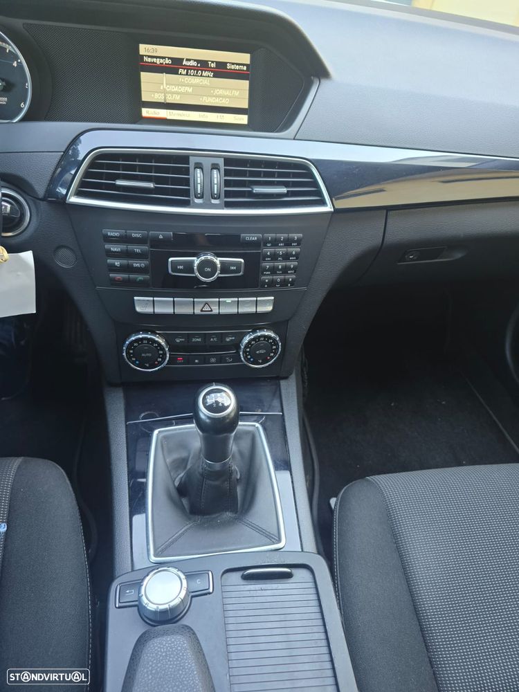 Mercedes-Benz C 200 - 12