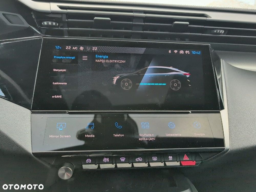 Peugeot 408 1.6 Plug-In Hybrid 225 GT EAT8 - 29