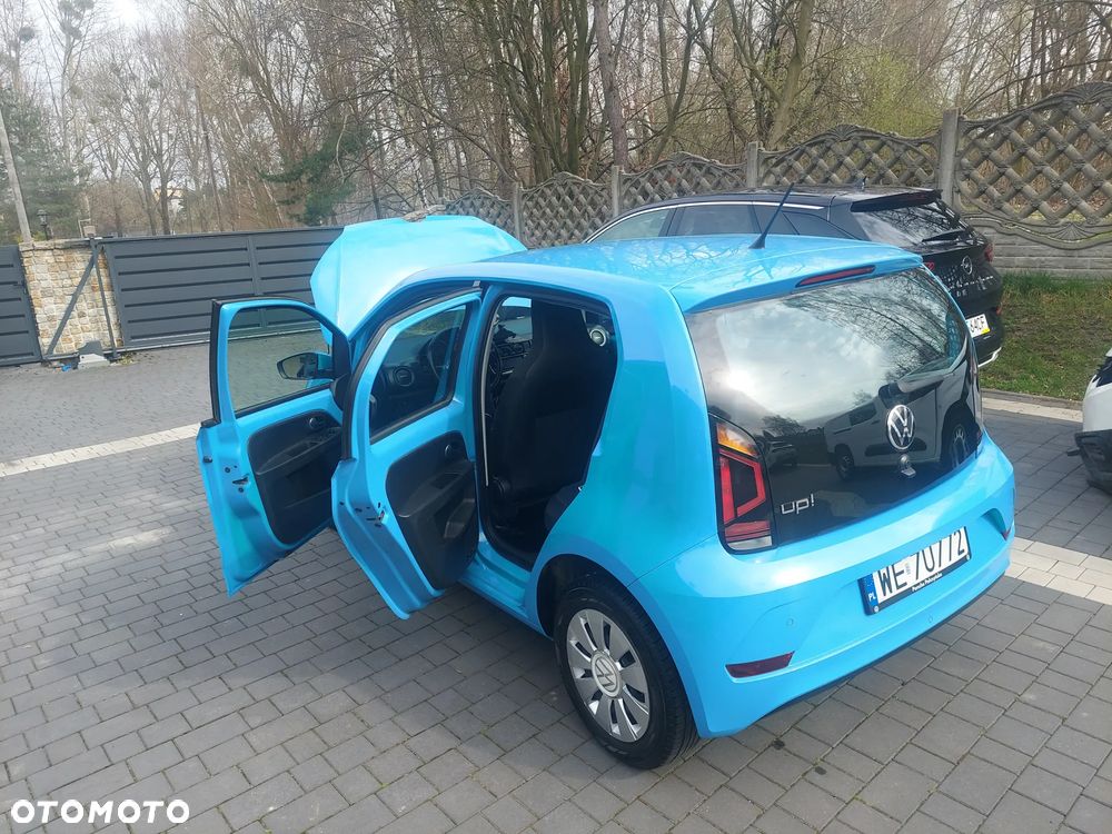 Volkswagen up! United - 14