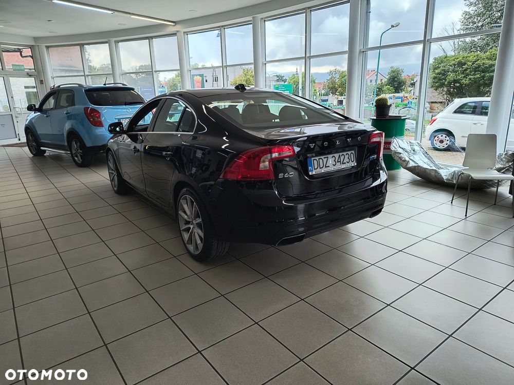 Volvo S60 - 3