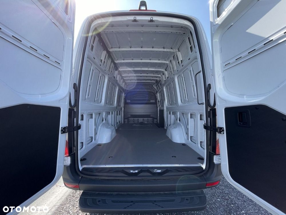 Mercedes-Benz Sprinter - 7