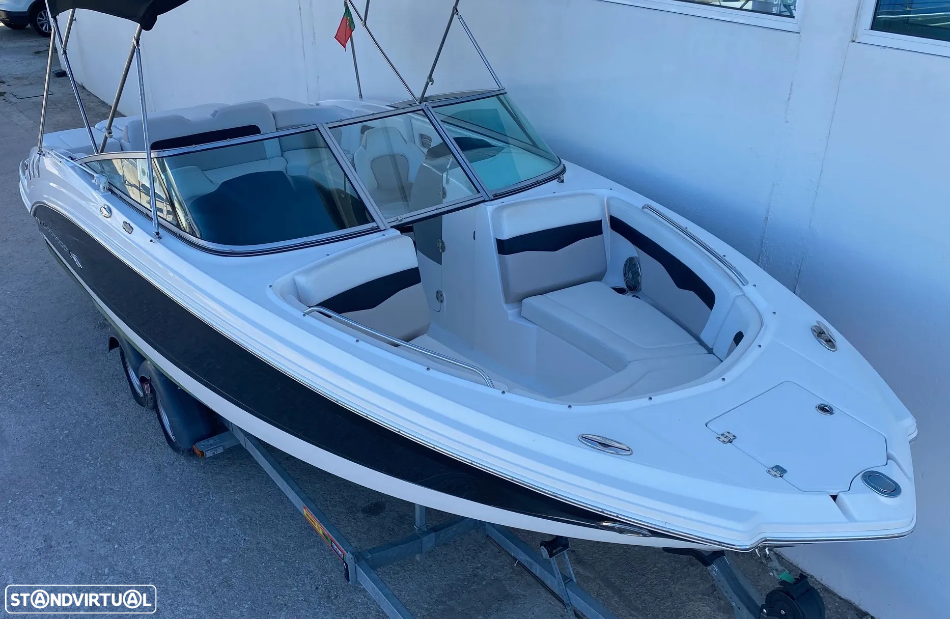 Chaparral 246 SSi - 9