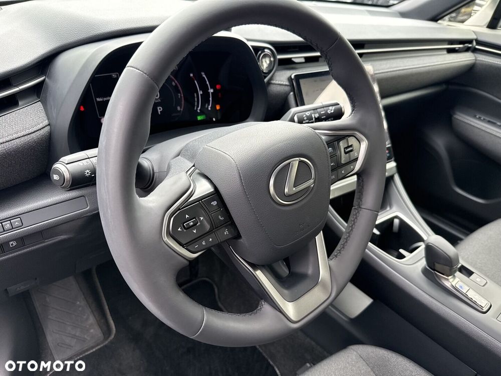 Lexus LBX 1.5 Hybrid - 16