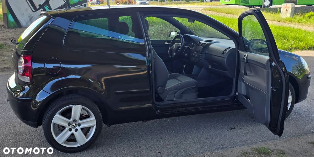 Volkswagen Polo 1.4 Highline - 14