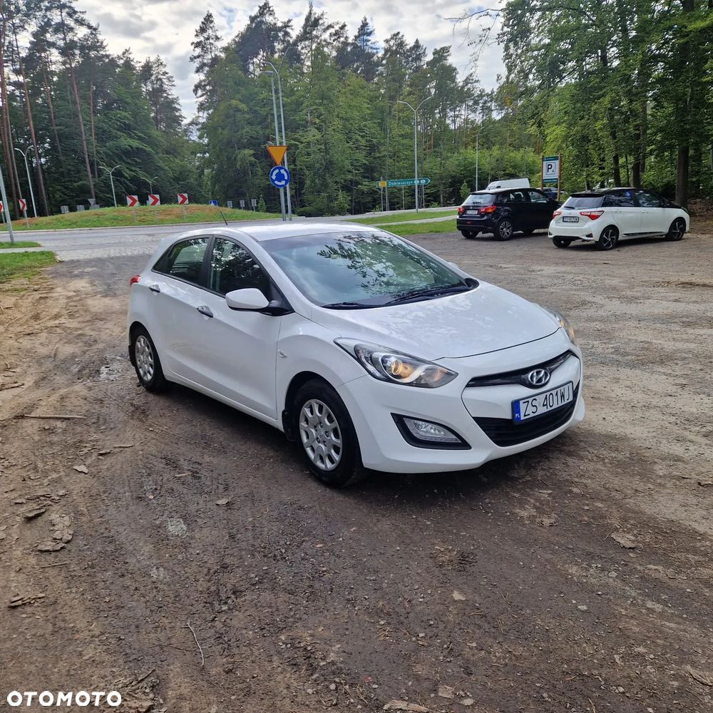 Hyundai i30 1.4 Premium - 12
