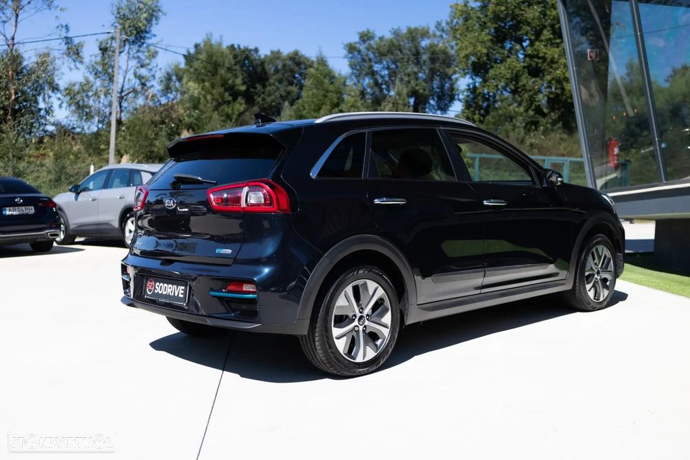 Kia e-Niro 64kWh - 23