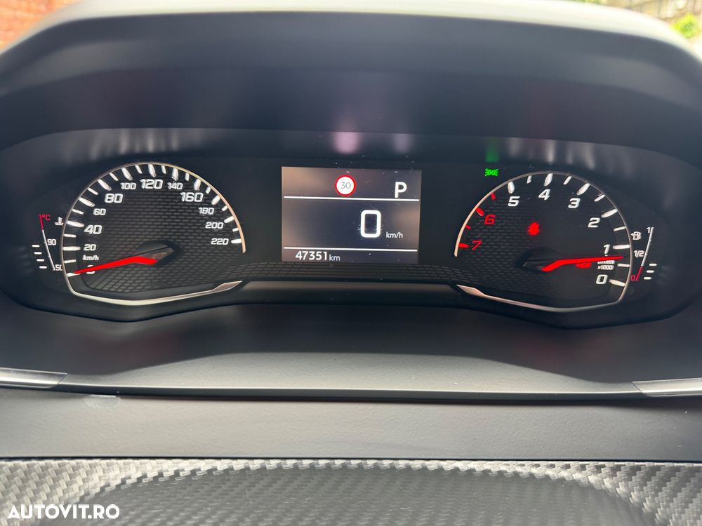 Peugeot 208 1.2 L PureTech STT EAT8 Active - 4