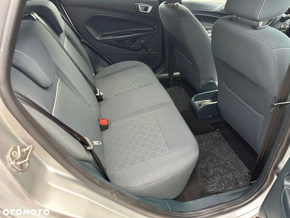 Ford Fiesta 1.25 Champions Edition - 9