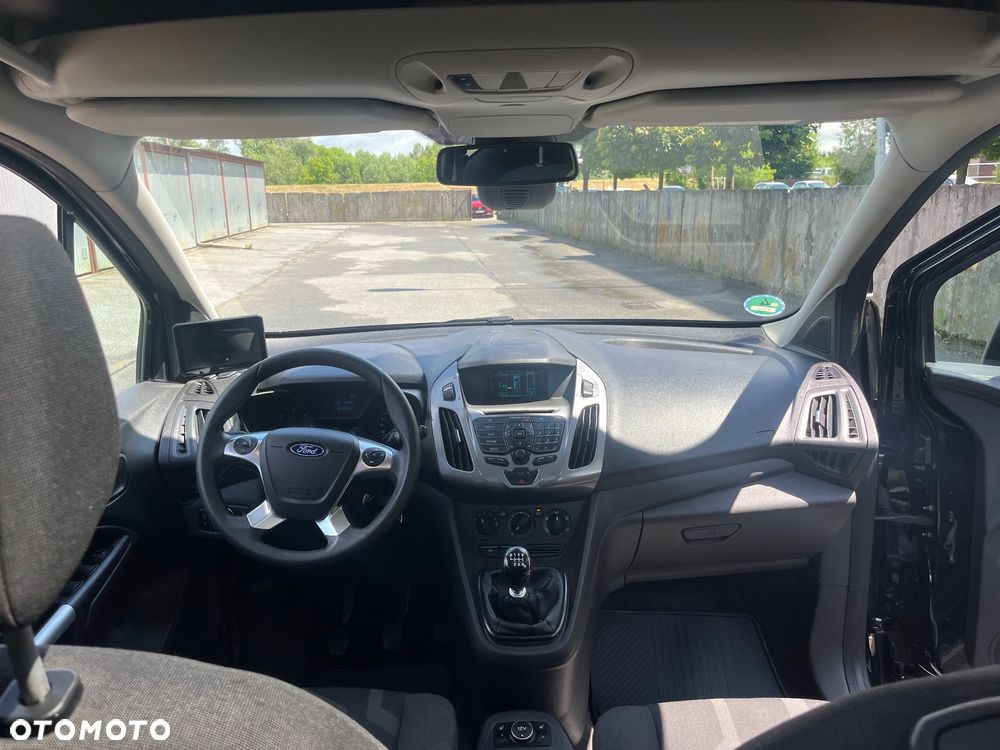 Ford Tourneo Connect Grand - 23