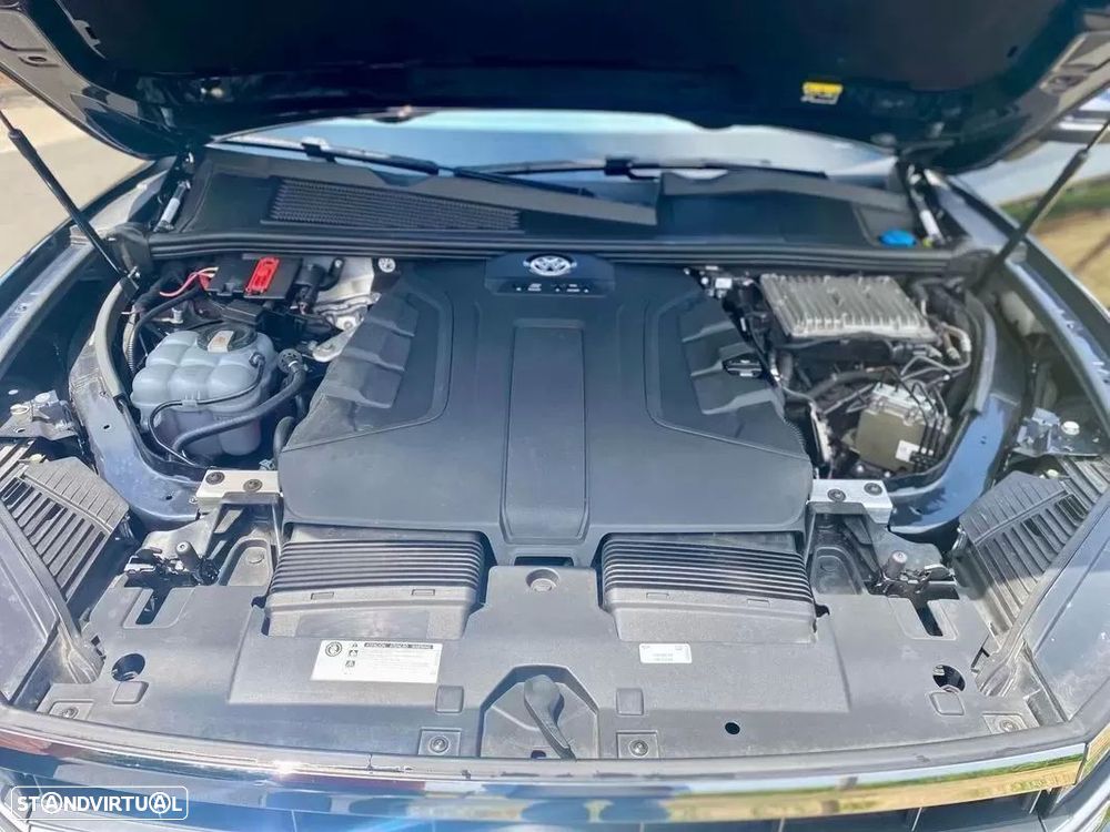VW Touareg 3.0 TDI V6 Elegance Plus - 23