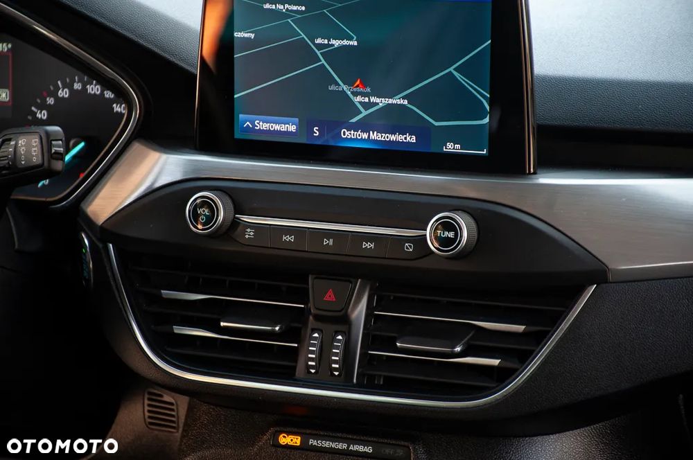 Ford Focus 1.5 EcoBlue Titanium - 24