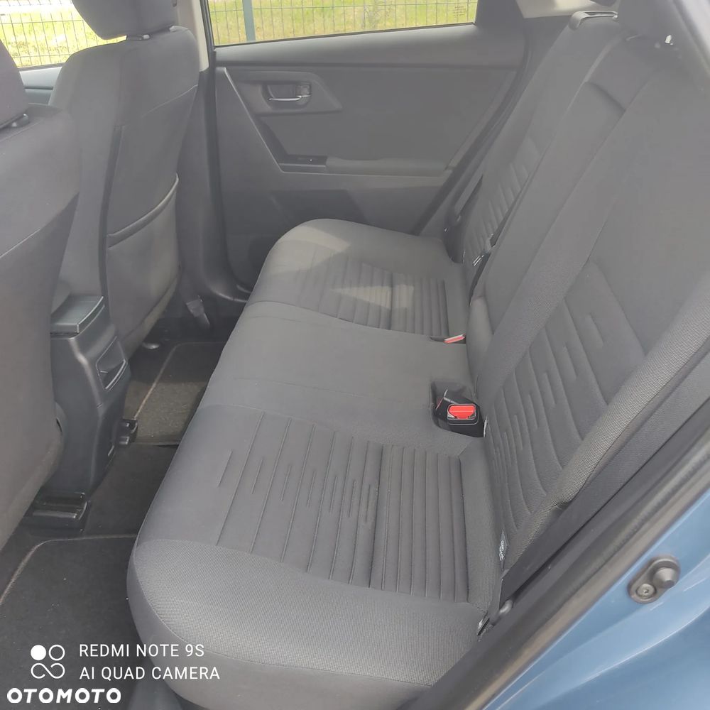 Toyota Auris - 14