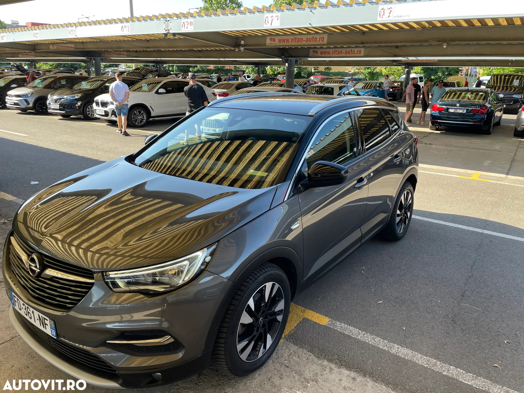 Opel Grandland X 1.2 Start/Stop Automatik Design Line - 37